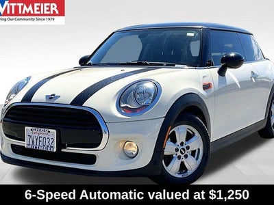 2017 Mini Hardtop 2 Door Cooper 2DR Hatchback