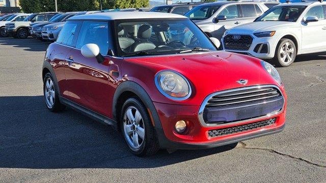 2017 MINI Hardtop 2 Door Cooper