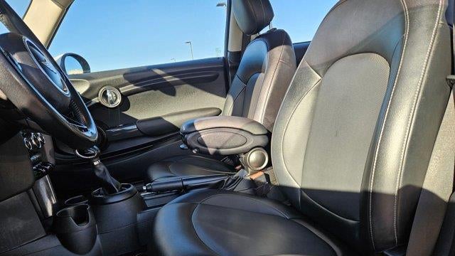 2017 MINI Hardtop 2 Door Cooper