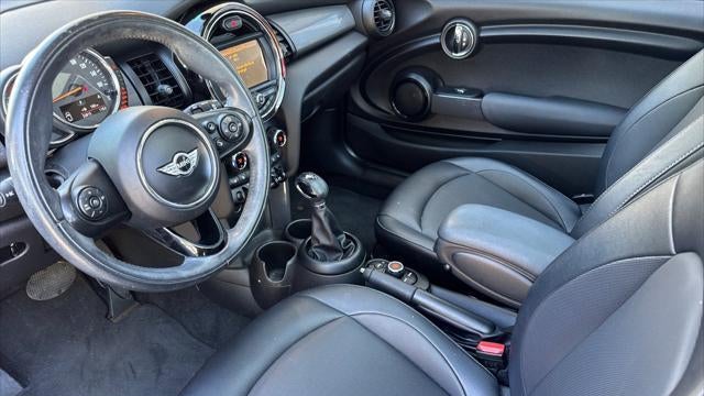 2017 MINI Hardtop 2 Door Cooper