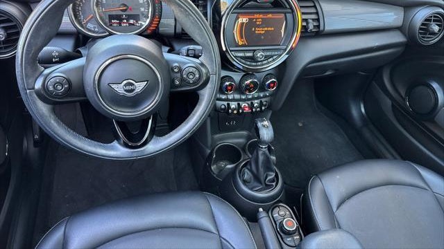 2017 MINI Hardtop 2 Door Cooper