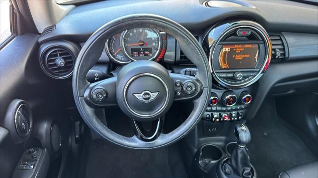 2017 MINI Hardtop 2 Door Cooper