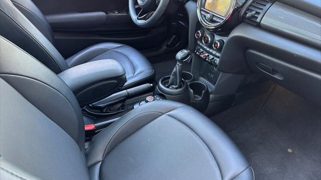 2017 MINI Hardtop 2 Door Cooper