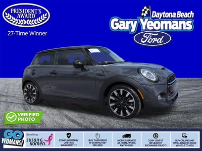 Photo of a 2019 Mini Hardtop 2 Door Cooper S 2DR Hatchback for sale