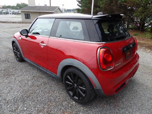 2015 MINI Hardtop - $10,938