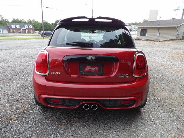 2015 MINI Hardtop - $10,938