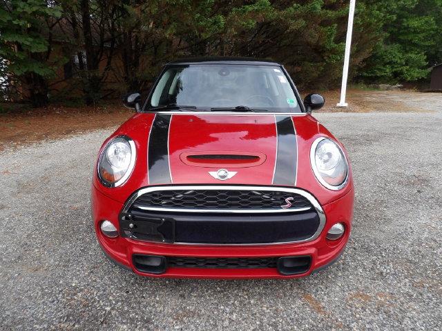 2015 MINI Hardtop - $10,938