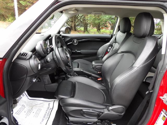 2015 MINI Hardtop - $10,938