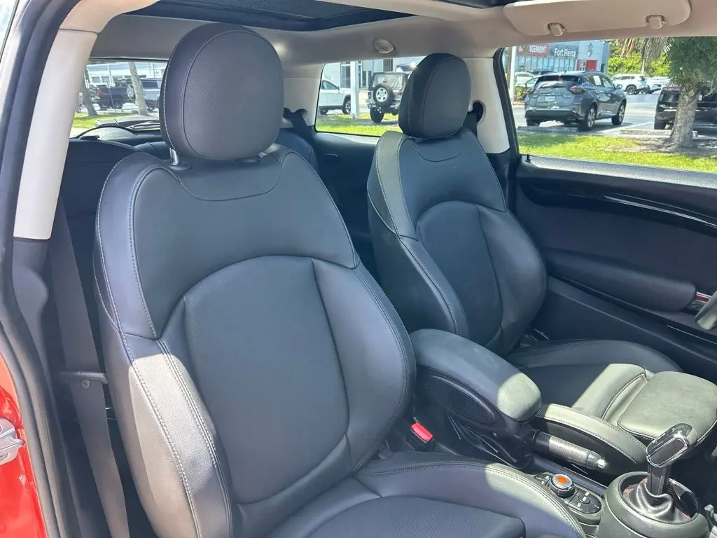 2020 MINI Hardtop - $17,835