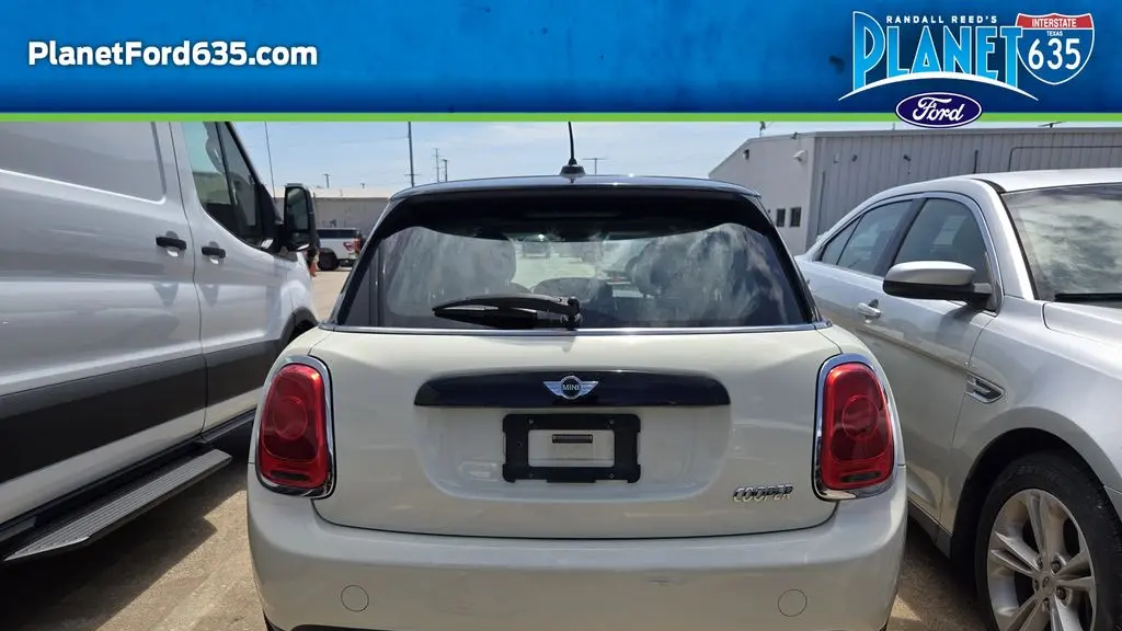 2016 MINI Hardtop 4 Door Cooper