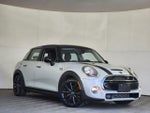 2016 Hardtop 4 Door Thumbnail 1