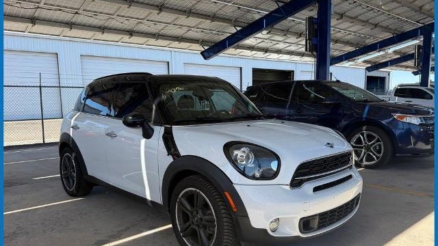 2016 MINI Countryman Cooper S