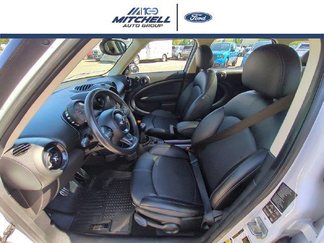 2016 MINI Countryman - $7,993
