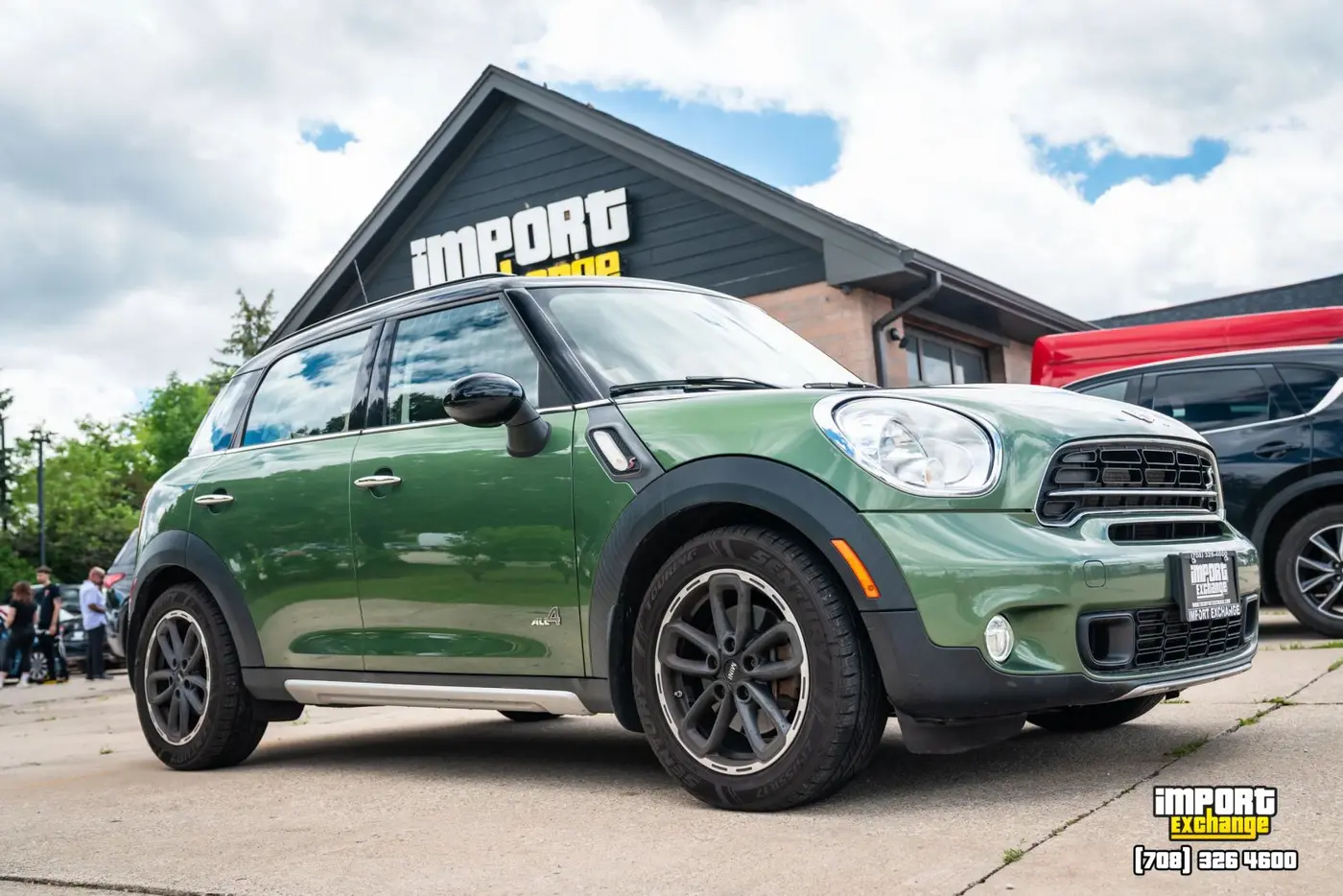 2016 MINI Countryman - $10,876
