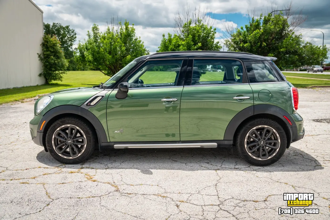 2016 MINI Countryman - $10,876