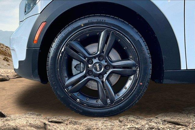 2013 MINI Countryman - $9,388