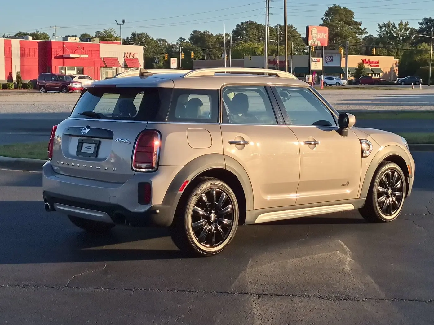 2024 MINI Countryman - $27,500