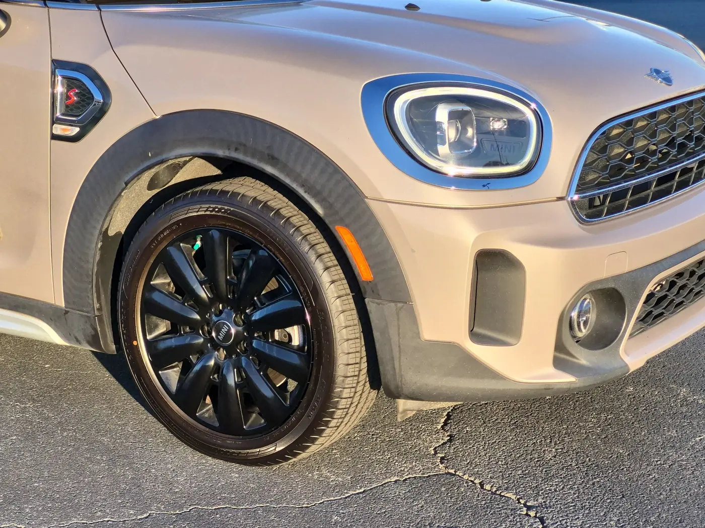 2024 MINI Countryman - $27,500