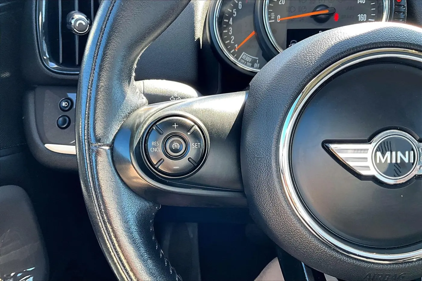 2017 MINI Countryman - $18,000
