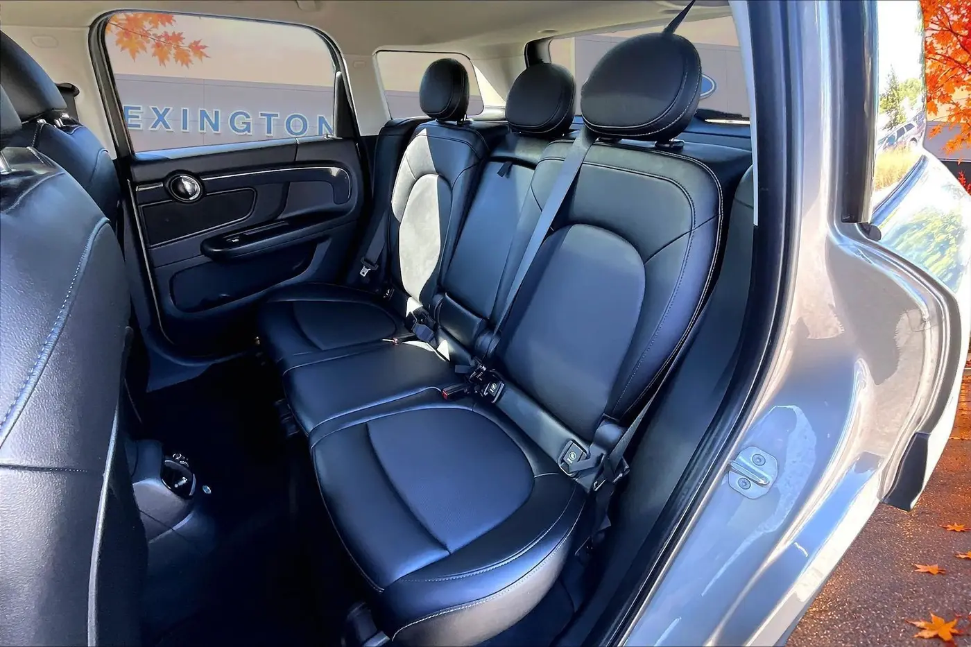 2017 MINI Countryman - $18,000