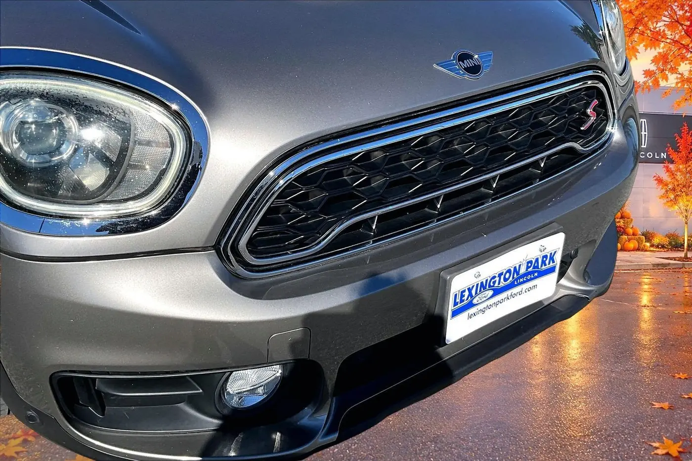 2017 MINI Countryman - $18,000