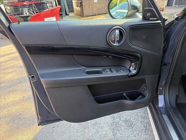 2019 MINI Countryman - $17,999