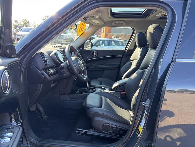 2019 MINI Countryman - $17,999