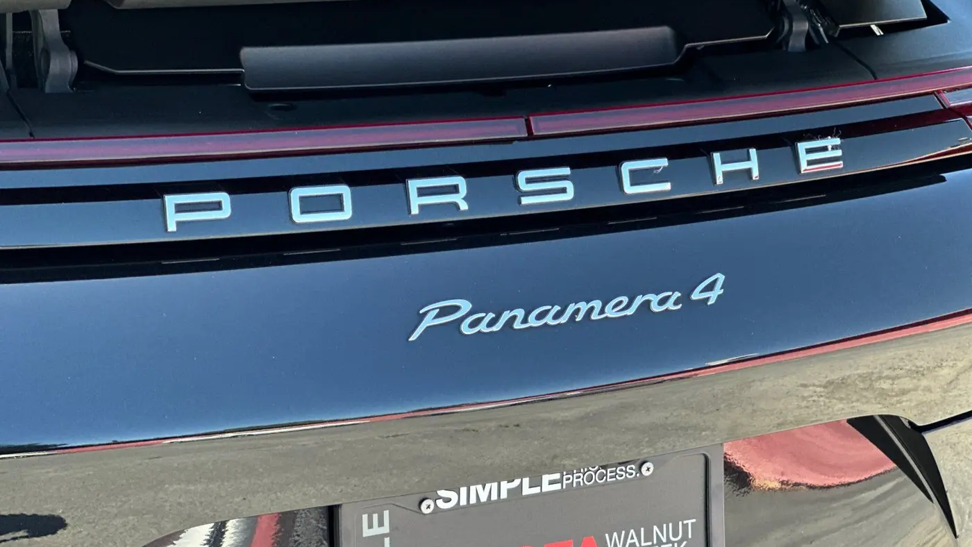 2020 Porsche Panamera 4