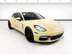 2018 Panamera Thumbnail 3