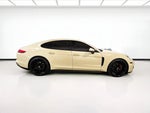 2018 Panamera Thumbnail 26