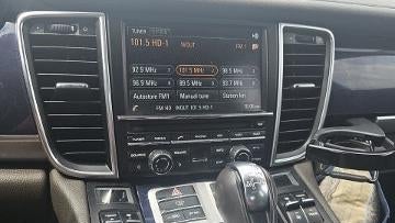 2016 Porsche Panamera Base