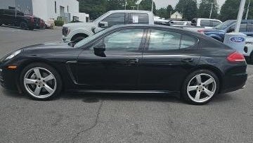 2016 Porsche Panamera Base