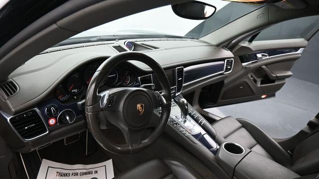 2016 Porsche Panamera Base