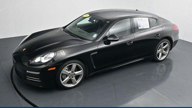 2016 Porsche Panamera Base