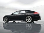 2016 Panamera Thumbnail 32