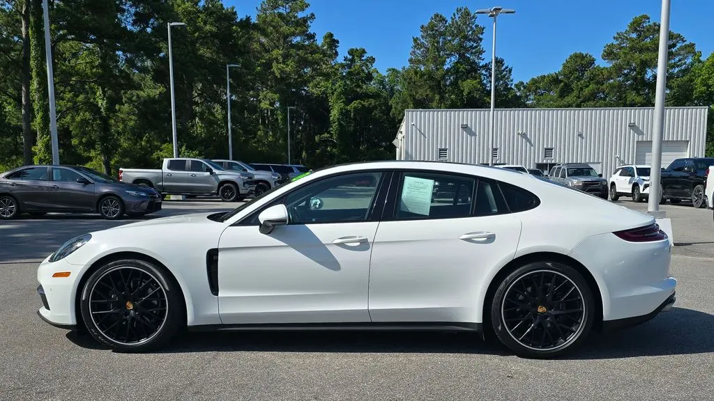 2020 Porsche Panamera Base