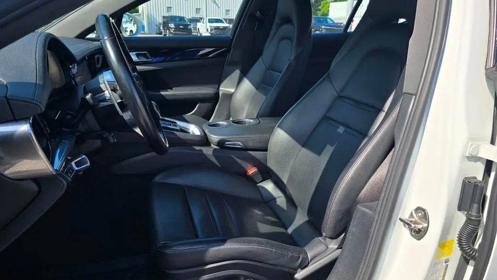 2020 Porsche Panamera Base