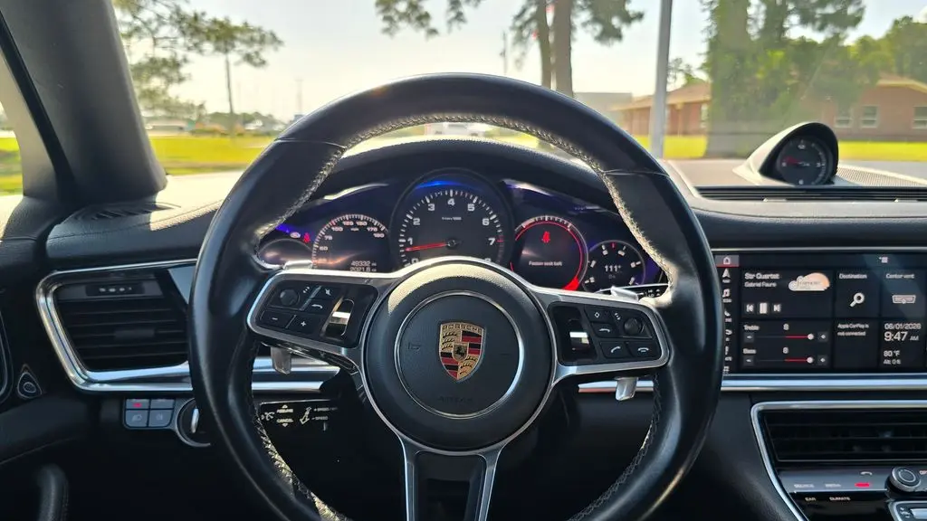 2020 Porsche Panamera Base