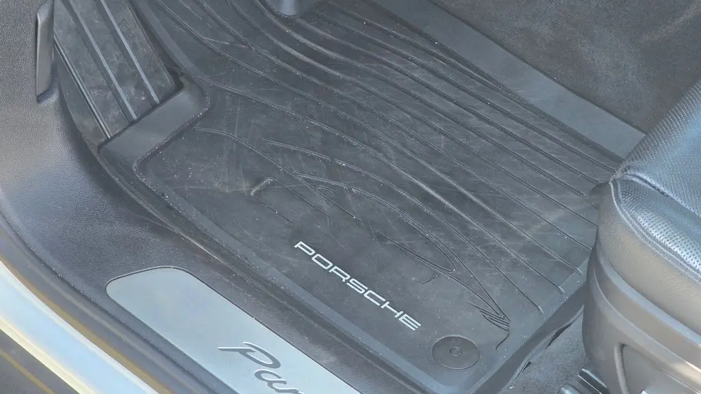 2020 Porsche Panamera Base