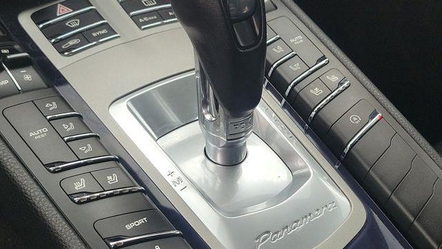 2015 Porsche Panamera Base