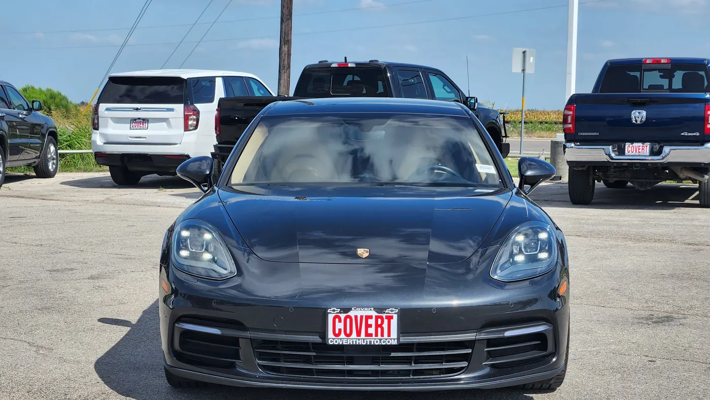 2018 Porsche Panamera Base