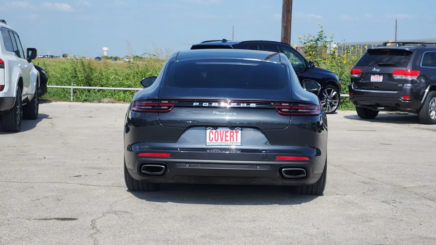 2018 Porsche Panamera Base