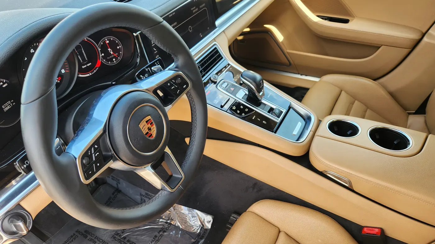 2018 Porsche Panamera Base