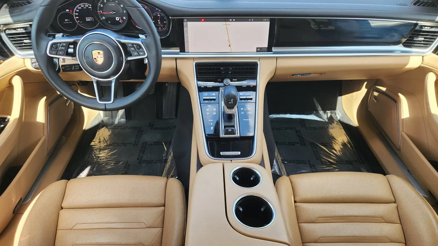 2018 Porsche Panamera Base