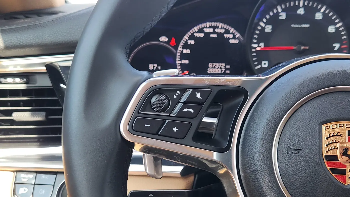 2018 Porsche Panamera Base