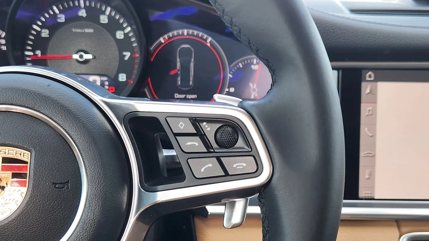 2018 Porsche Panamera Base