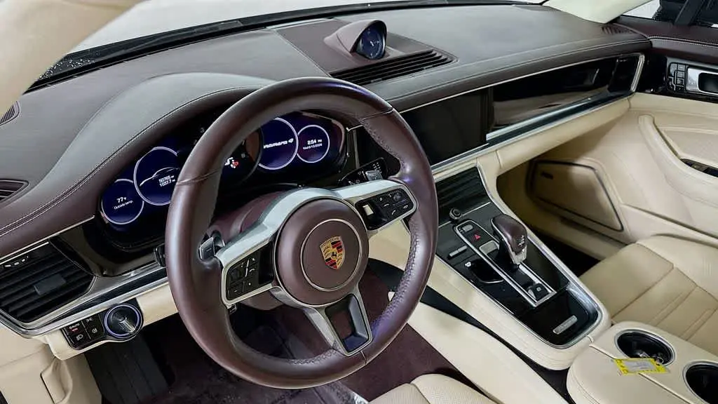 2020 Porsche Panamera Base