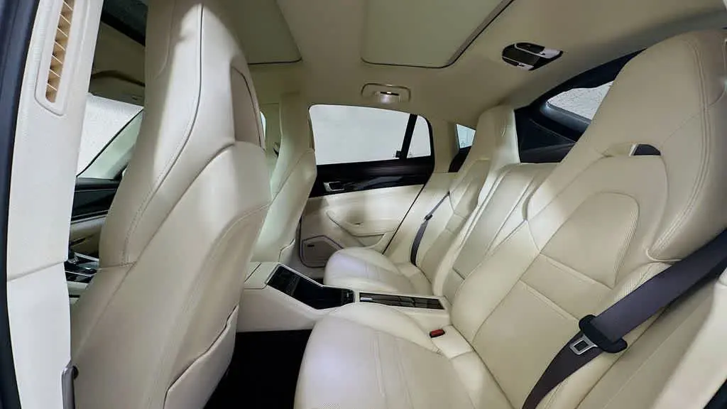 2020 Porsche Panamera Base