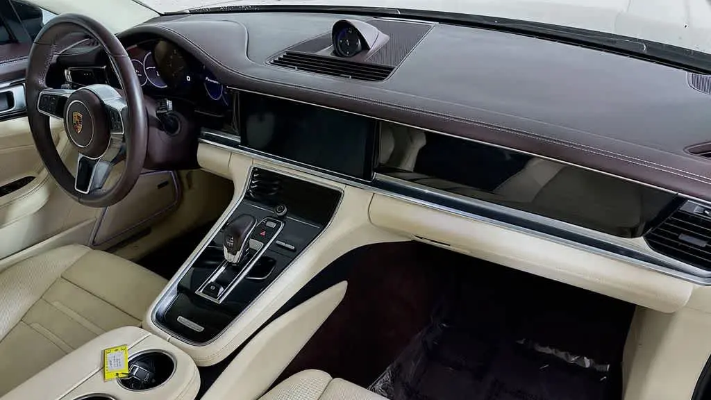 2020 Porsche Panamera Base