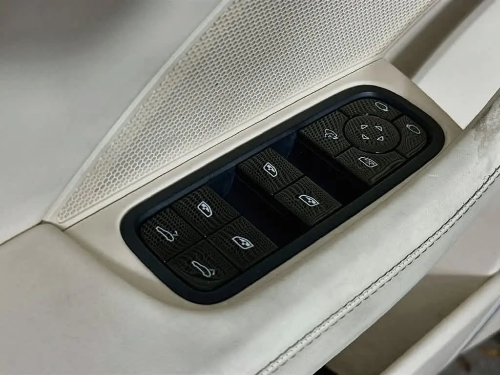 2020 Porsche Panamera - $42,931